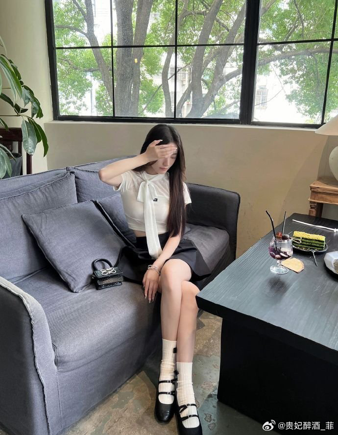 张艺兴春夏主演电影《好女好男》杀青，概念海报同步发布 配图